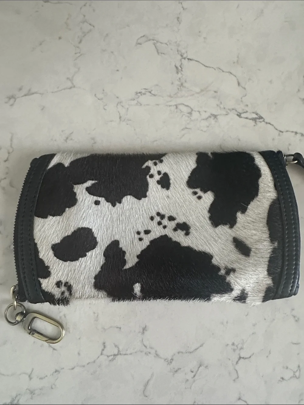 HOBO SPARK COWHIDE B&W EYEGLASS/SUNGLASS DOUBLE ZIP  LEATHER CASE great conditio